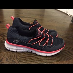 Skechers Sport Memoryfoam Slip On Sneaker Women 10